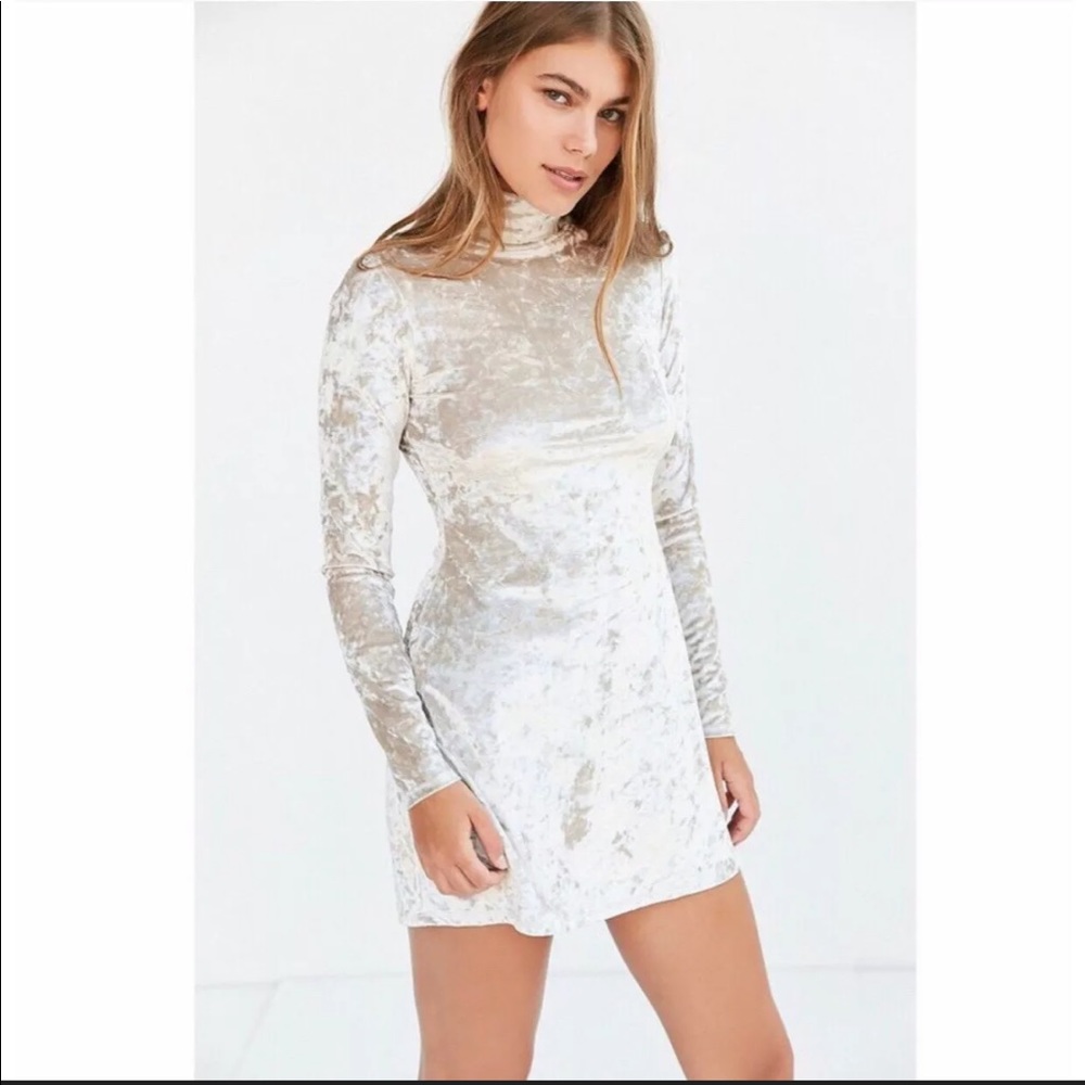 Kimchi Blue Mock Neck Velvet Velour Mini Dress XS